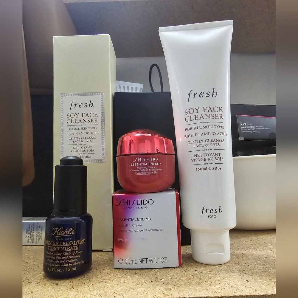 Fresh/kiehl's/shiseido skincare bundle